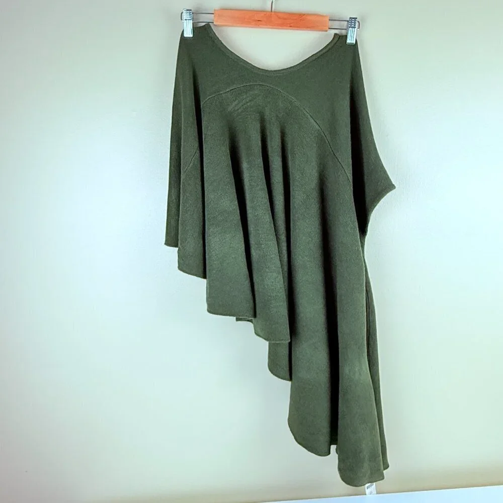 NWT Anthropologie MOTH Asymmetrical Ruffle Poncho Sweater – Olive Green